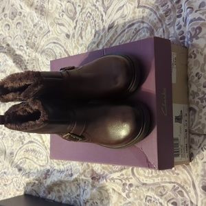Brown Clarks toddler boots